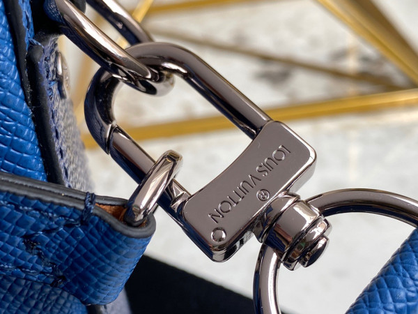 l0*is V*t0n trio messenger