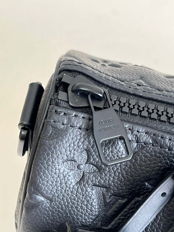 l0*is V*t0n keepall bandouliÈre 25