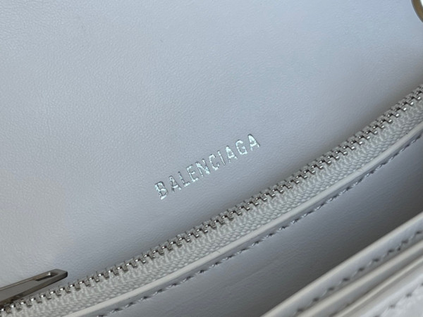 Ba*len*cia*ga crush small chain bag