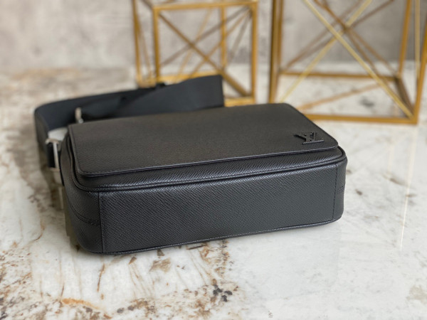 l0*is V*t0n district pm