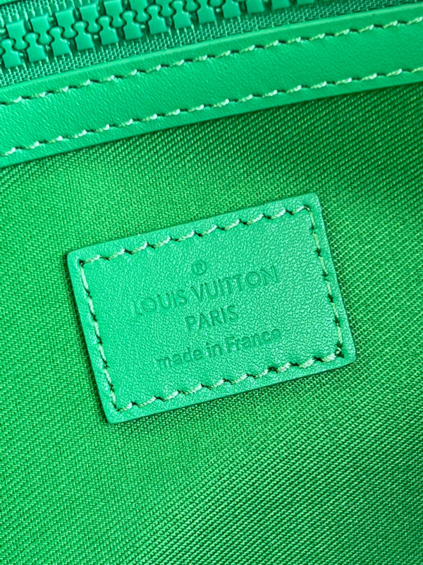 l0*is V*t0n keepall bandouliÈre 50