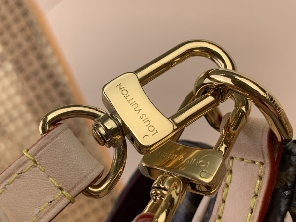 l0*is V*t0n vibe bag-25*15*8cm