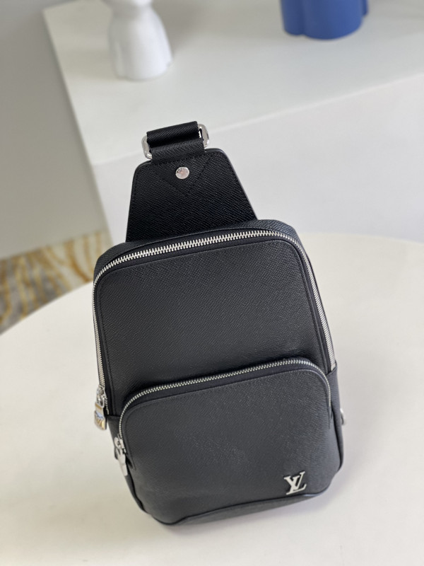 l0*is V*t0n avenue sling bag
