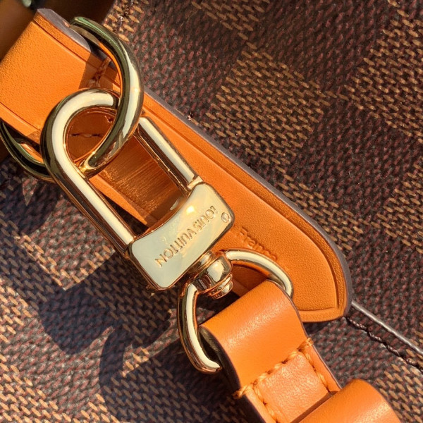 l0*is V*t0n nÉonoÉ