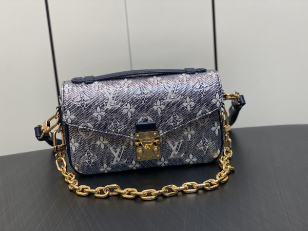 l0*is V*t0n pochette metis east west