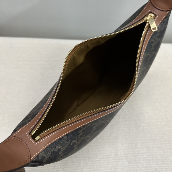 celin* heloise cuir triomphe bag in S*pple calfskin