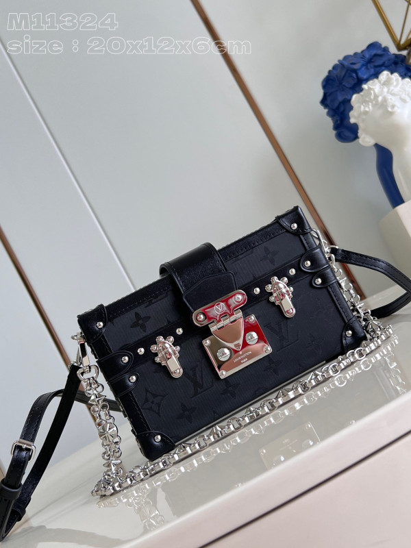 l0*is V*t0n petite malle