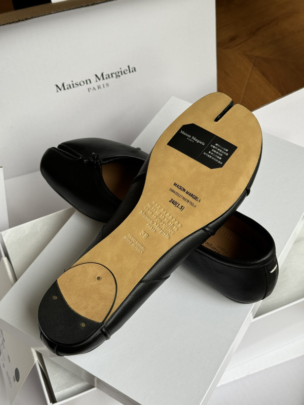 ma*s*n Ma*i*la ballet flats