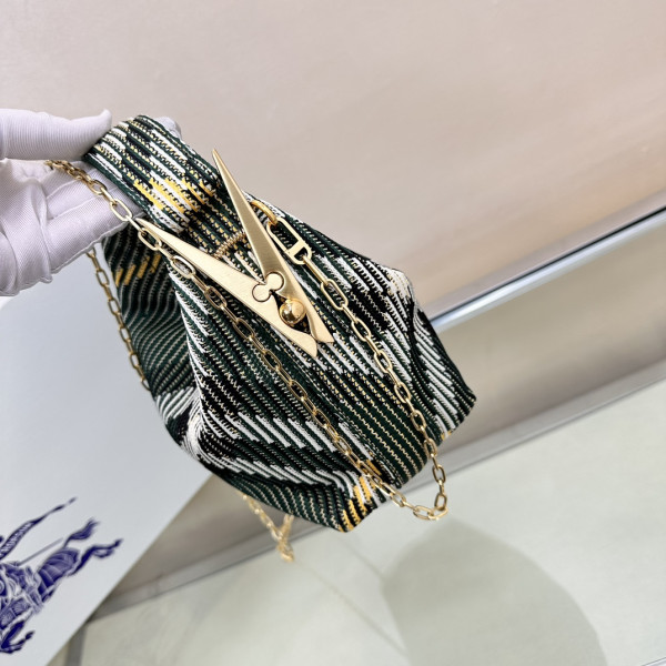 B**rry micro peg chain bag