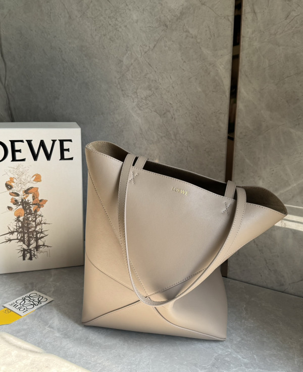 Lowee Puzzle Fold medium Tote - 25.5X14.5X31.5cm