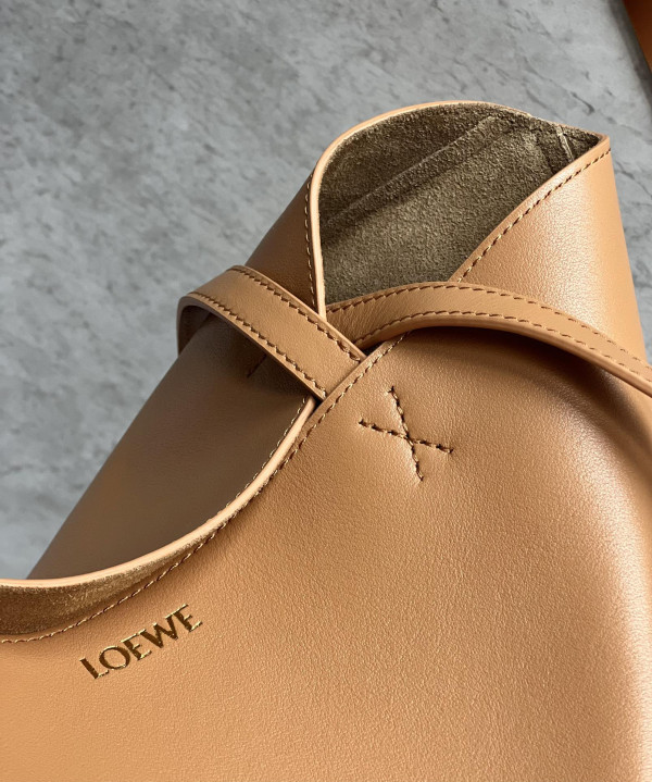 Lowee Puzzle Fold medium Tote - 25.5X14.5X31.5cm