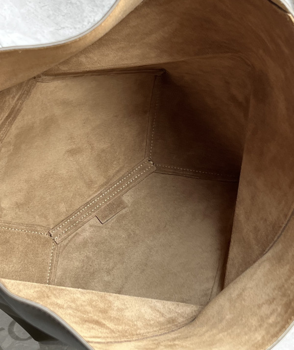 Lowee Puzzle Fold medium Tote - 25.5X14.5X31.5cm